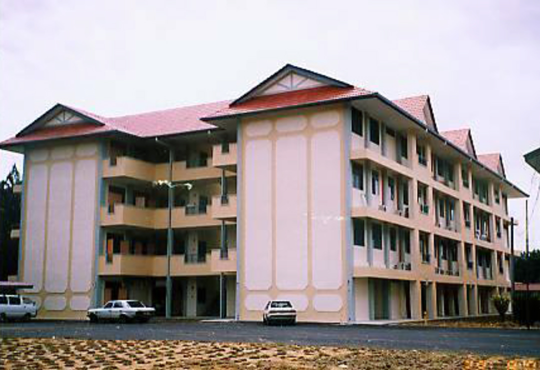 MEMBINA BLOK TAMBAHAN DAN RUMAH GURU DI SEKOLAH MENENGAH KEBANGSAAN SELAMA, BANDAR BAHARU, KEDAH DARUL AMAN.