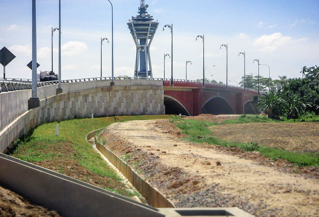 Membina Dan Menyiapkan Jalan Dan Jambatan Tambang Badak Seberang Terus Bandaraya Alor Star Kedah Darul Aman.